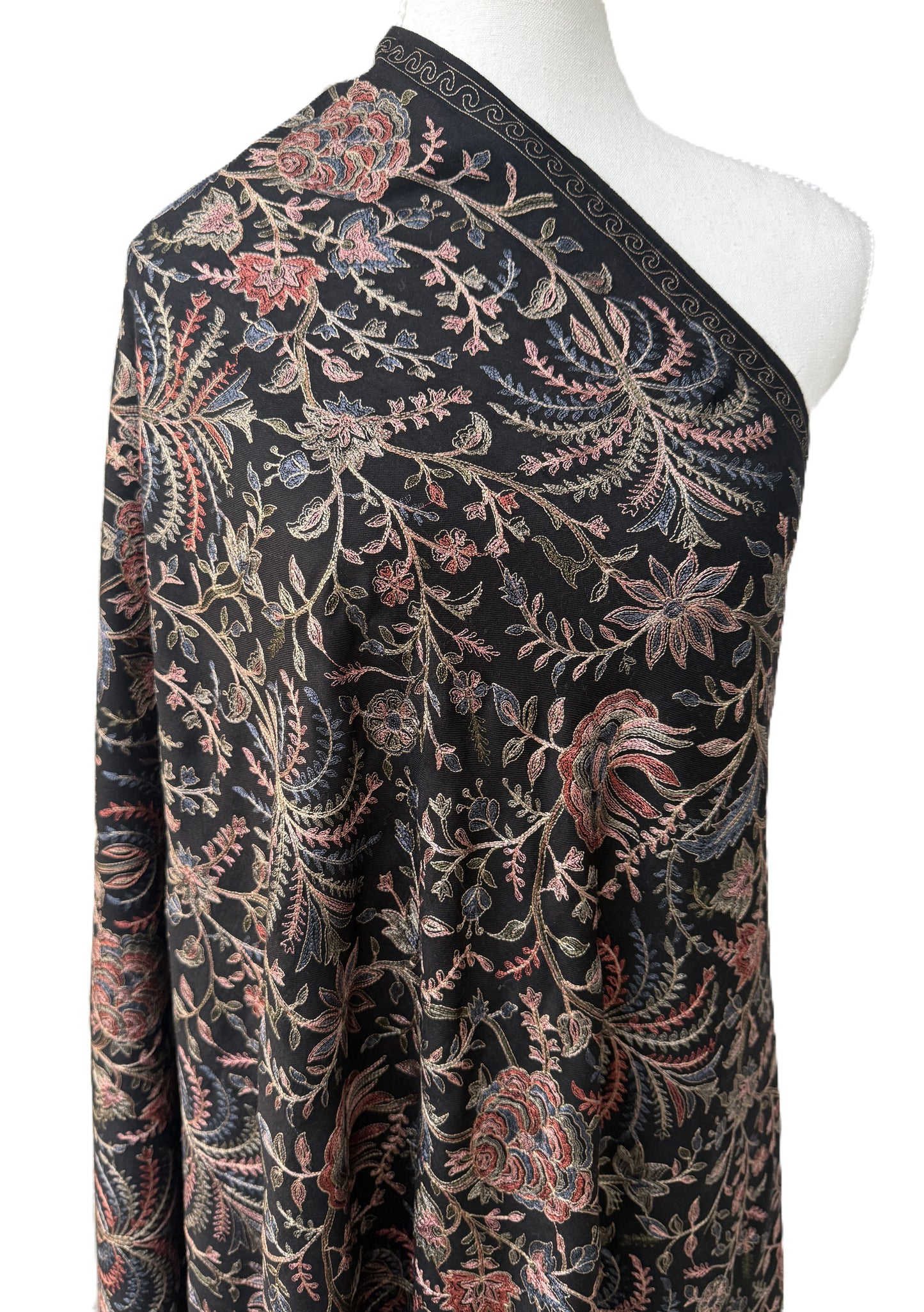 Pashmina shawl with silk embroidery, black base, winter shawls NZ,pashmina scarf NZ,pashmina shawl NZ,buy pashmina stole New Zealand,authentic pashmina shawls online,pure pashmina scarves NZ
Kashmir shawls NZ